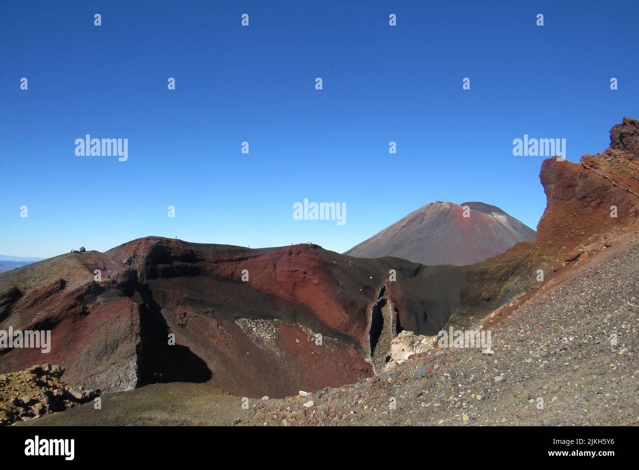 A scenic view of rocky hills in Tongariro National Park, New Zealand Banque D'Images