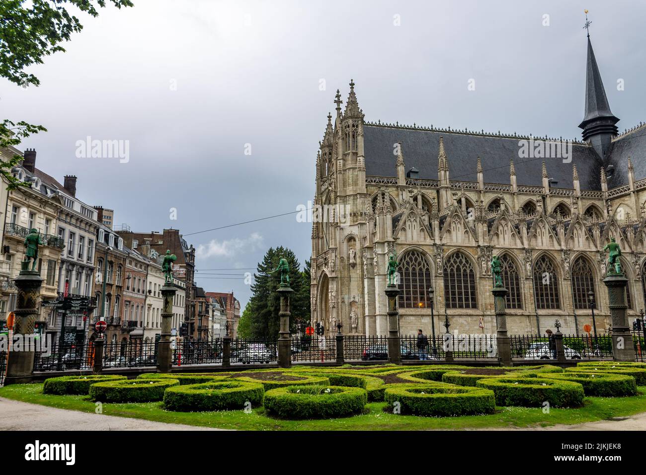 Une photo panoramique de la construction de l'église notre-Dame des victoires au Sablon, Bruxelles Banque D'Images