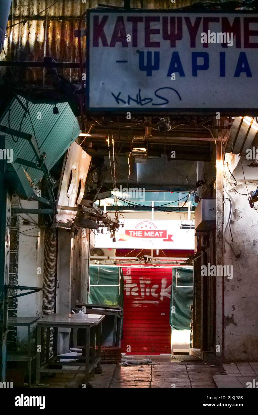 Boucherie fermée, marché de Kapani, Thessalonique, Macédoine, Grèce du Nord-est Banque D'Images