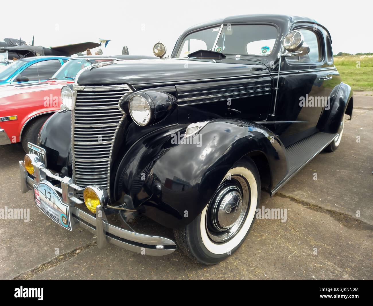 Moron, Argentine - 26 mars 2022 - ancien coupé Chevrolet Master noir avec siège grondant 1938 de GM. Salon automobile classique 2021 de CADEAA. Banque D'Images