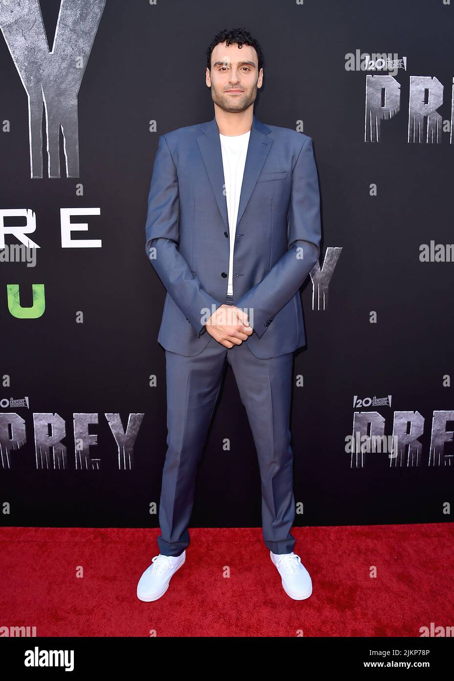 Westwood, États-Unis. 02nd août 2022. Dane DiLiegro marchant sur le tapis rouge lors de la première mondiale de la première des 20th Century Studios 'Prey' au Regency Village Theatre de Westwood, CA sur 2 août 2022. (Photo de Scott Kirkland/Sipa USA) crédit: SIPA USA/Alay Live News Banque D'Images