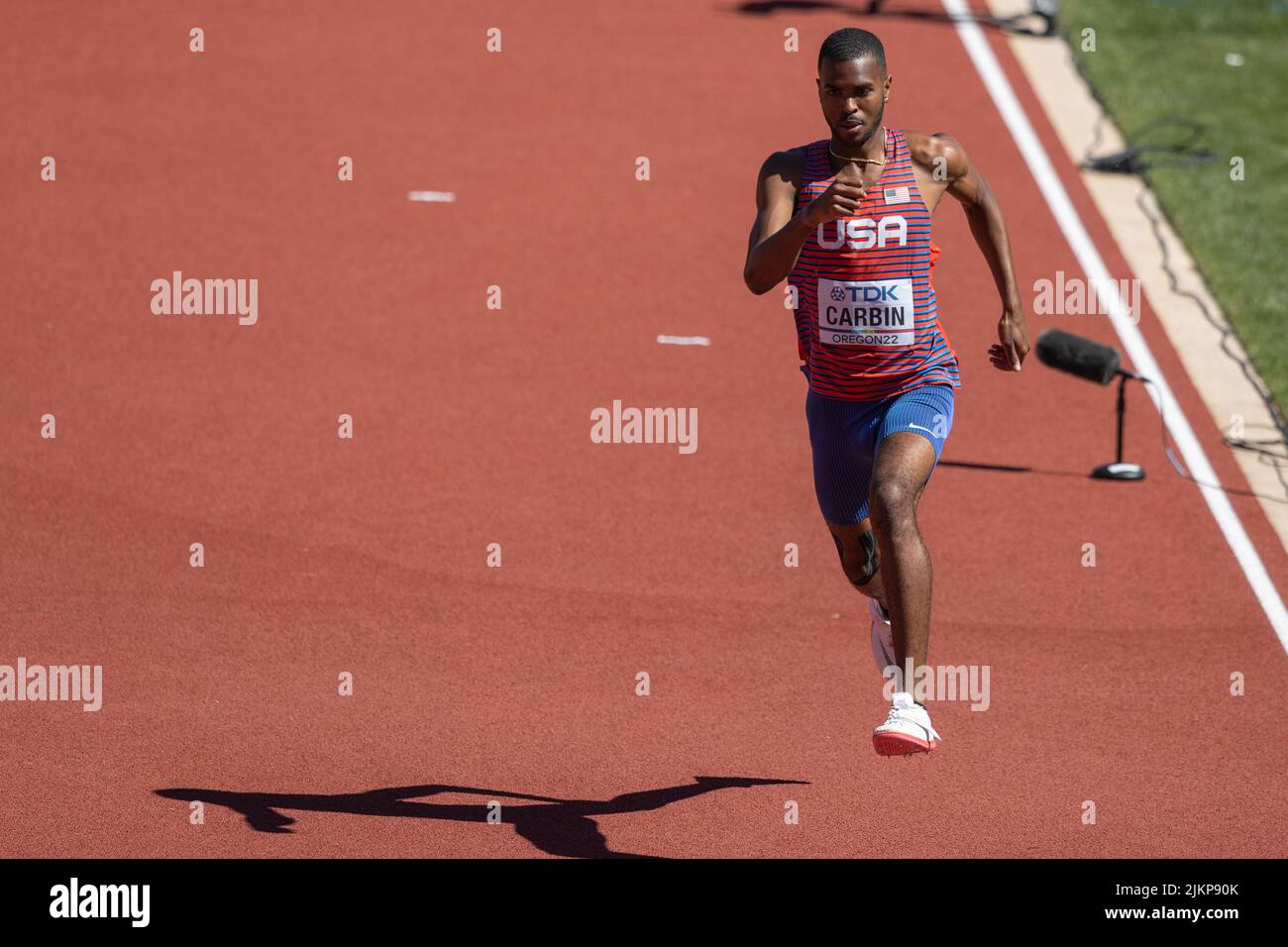 Darius Carbin (Etats-Unis) libère 7’ 1,5” (2,17) lors de la partie de qualification pendant la séance du matin le jour 1 des Championnats du monde d'athlétisme Oregon22, F Banque D'Images