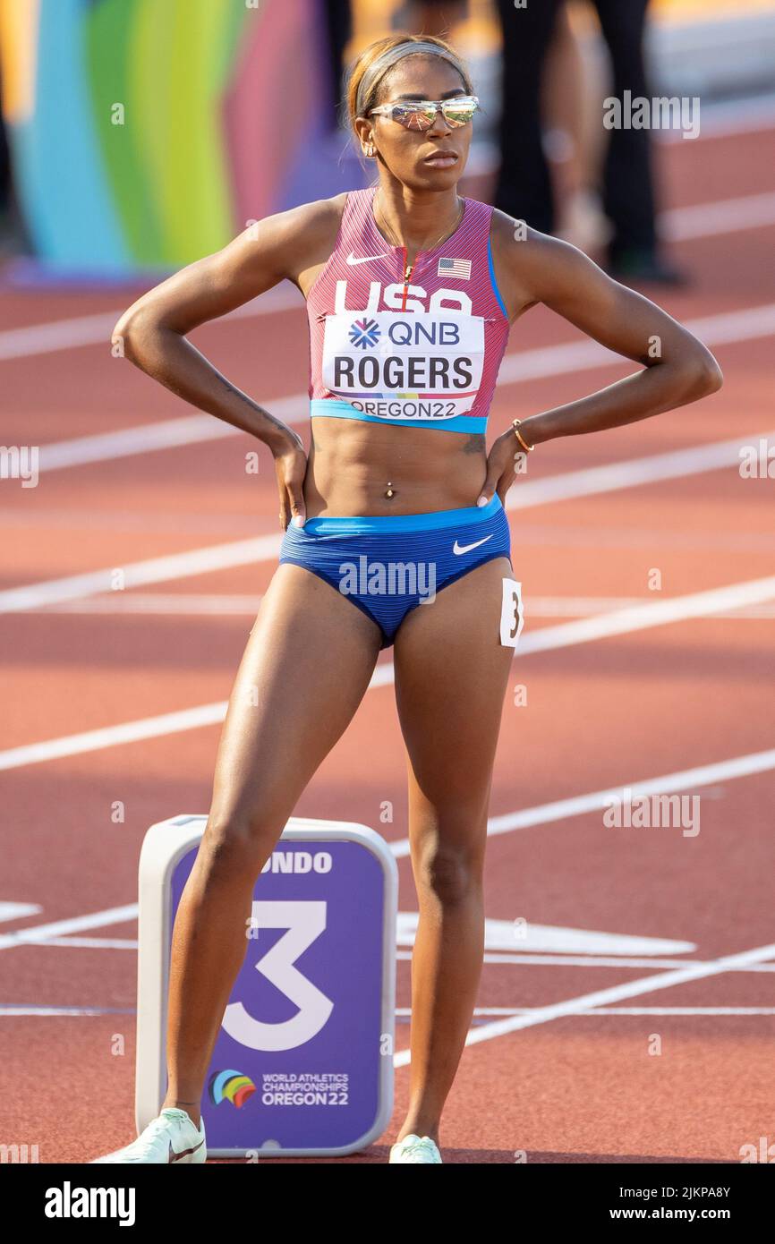 Raevyn Rogers (Etats-Unis) se prépare à la chaleur de la ronde préliminaire de 800 mètres pendant la séance de l'après-midi le jour 7 du Championnat du monde d'athlétisme Banque D'Images