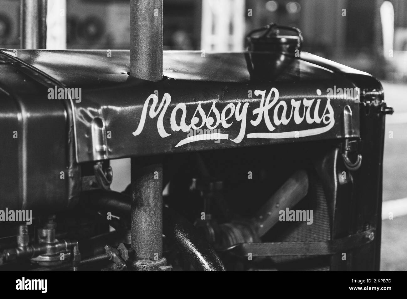 Très vieux tracteur dans la ville expo. Avec roues en fer modèle Massey Harris 15 22 GP 4WD de 1935 Banque D'Images
