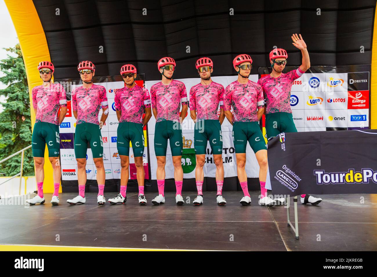 Chelm, Lubelskie, Pologne - 31 juillet 2022: 79 tour de Bologne, Présentation de l'équipe EF Education - Easypost Banque D'Images