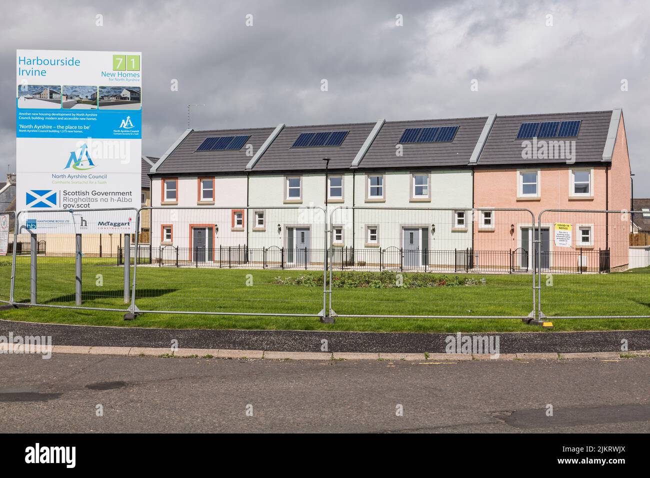 Nouvelles maisons accessibles par North Ayrshire Council, Harborside, Irvine, North Ayrshire, Écosse, ROYAUME-UNI Banque D'Images