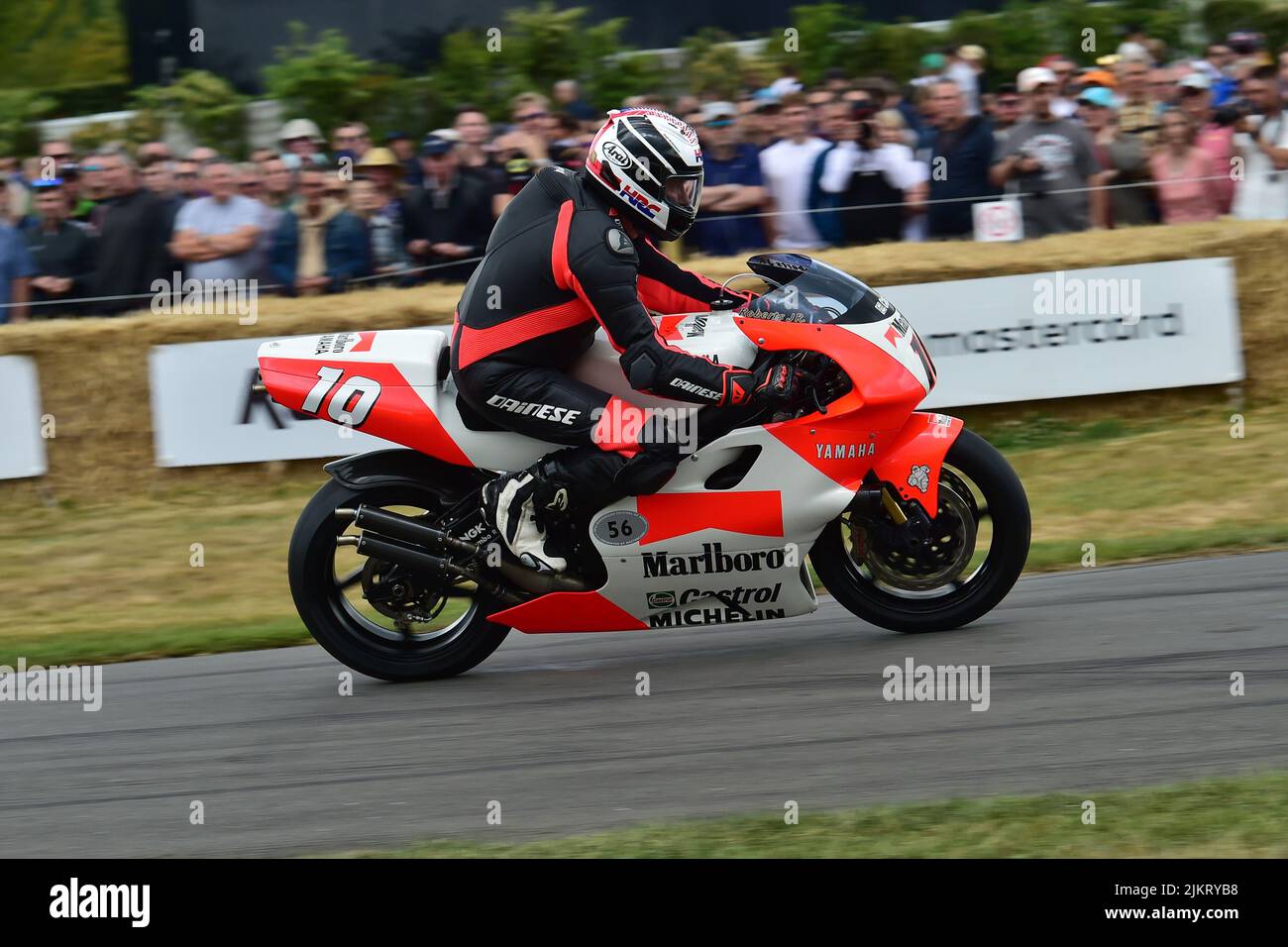 Andy Caddick, Mick Loughlin, Yamaha YZR500, Grand Prix Heroes à deux roues, motos de course emblématiques de la fin des années 1940 à 2021, Goodwood Festival of Banque D'Images