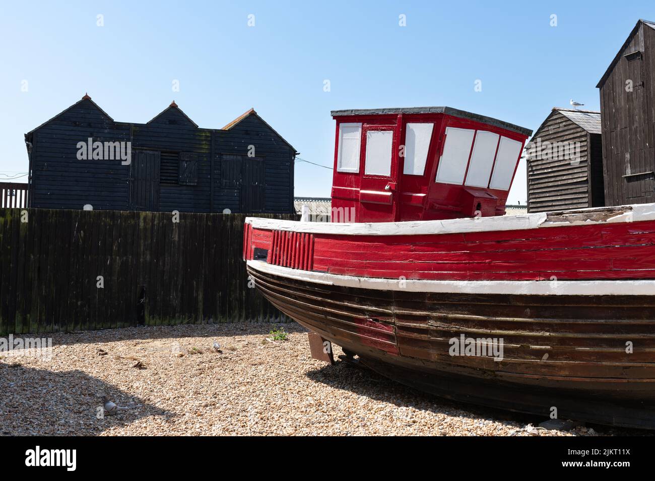 The Stade, Hastings - Old Fishing Boat and Net Shops - Hastings, East Sussex, Angleterre, Royaume-Uni Banque D'Images