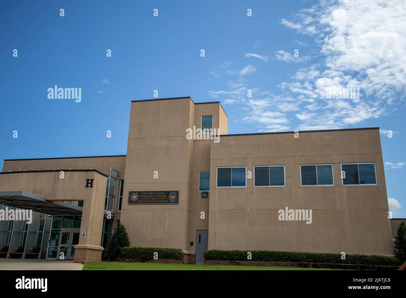Columbia County, GA USA - 08 20 21: Vue avant du département des Sheriffs du comté de Columbia Banque D'Images
