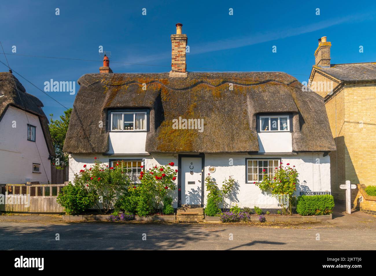 Royaume-Uni, Angleterre, Cambridgeshire, Elsworth, chalet traditionnel de chaume Banque D'Images