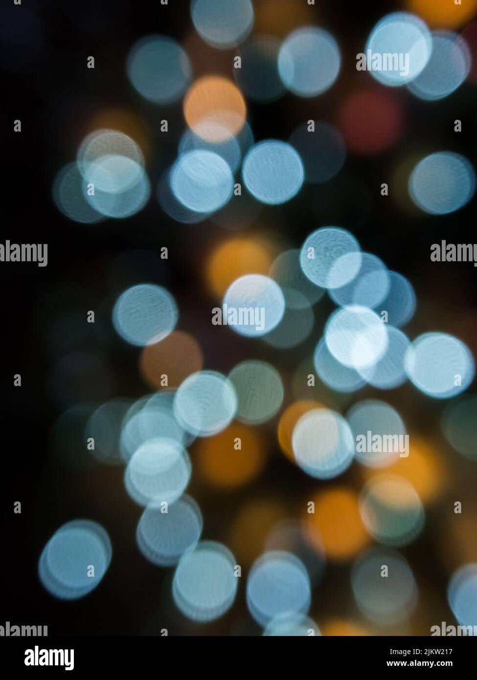 Le bokeh coloré s'allume sur un arrière-plan flou Banque D'Images