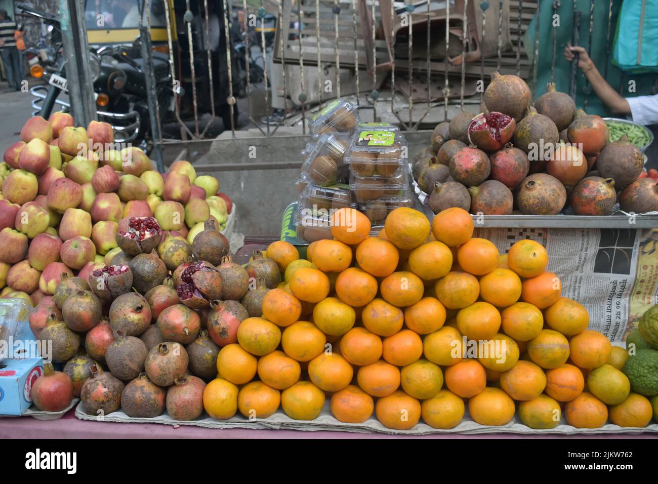 Fruits sur le marché local de l'Inde. Soirée Banque D'Images
