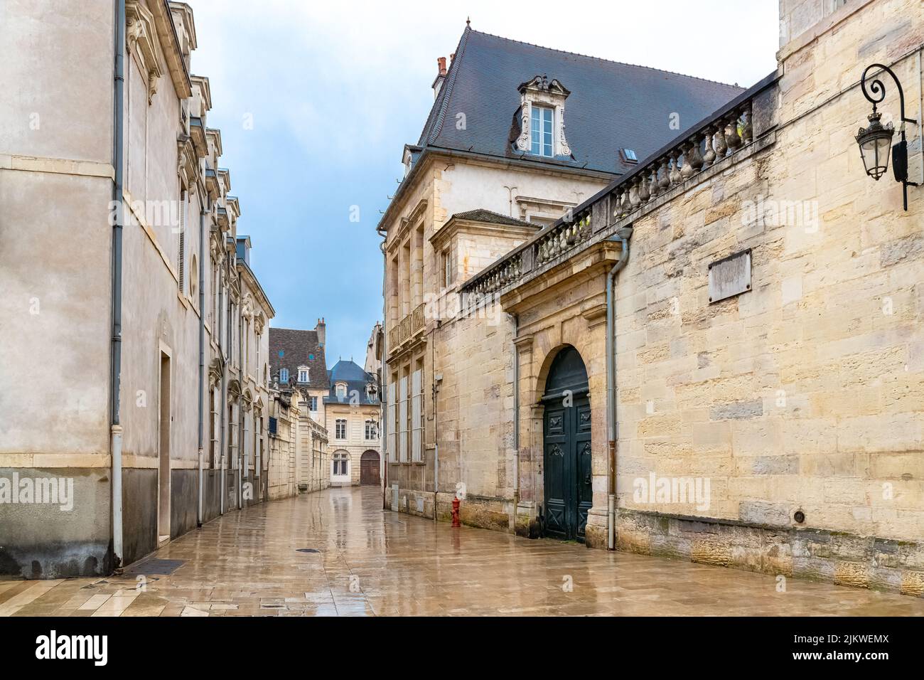 Dijon, belle ville de Bourgogne, vieux bâtiments dans le centre Banque D'Images