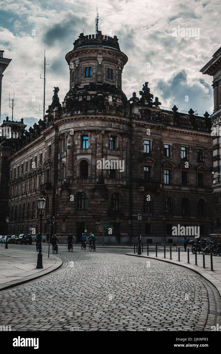 Photo de la vieille ville de Dresde par un jour de moody couvert Banque D'Images