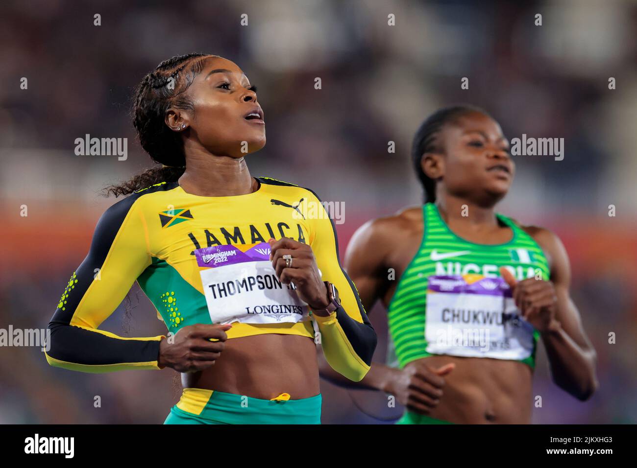 Elaine Thompson-Herah, de la Jamaïque, remporte la finale féminine de 100m Banque D'Images