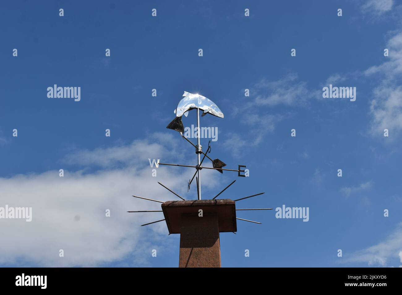 Monument de Pooley Bridge Fish Cross. Banque D'Images