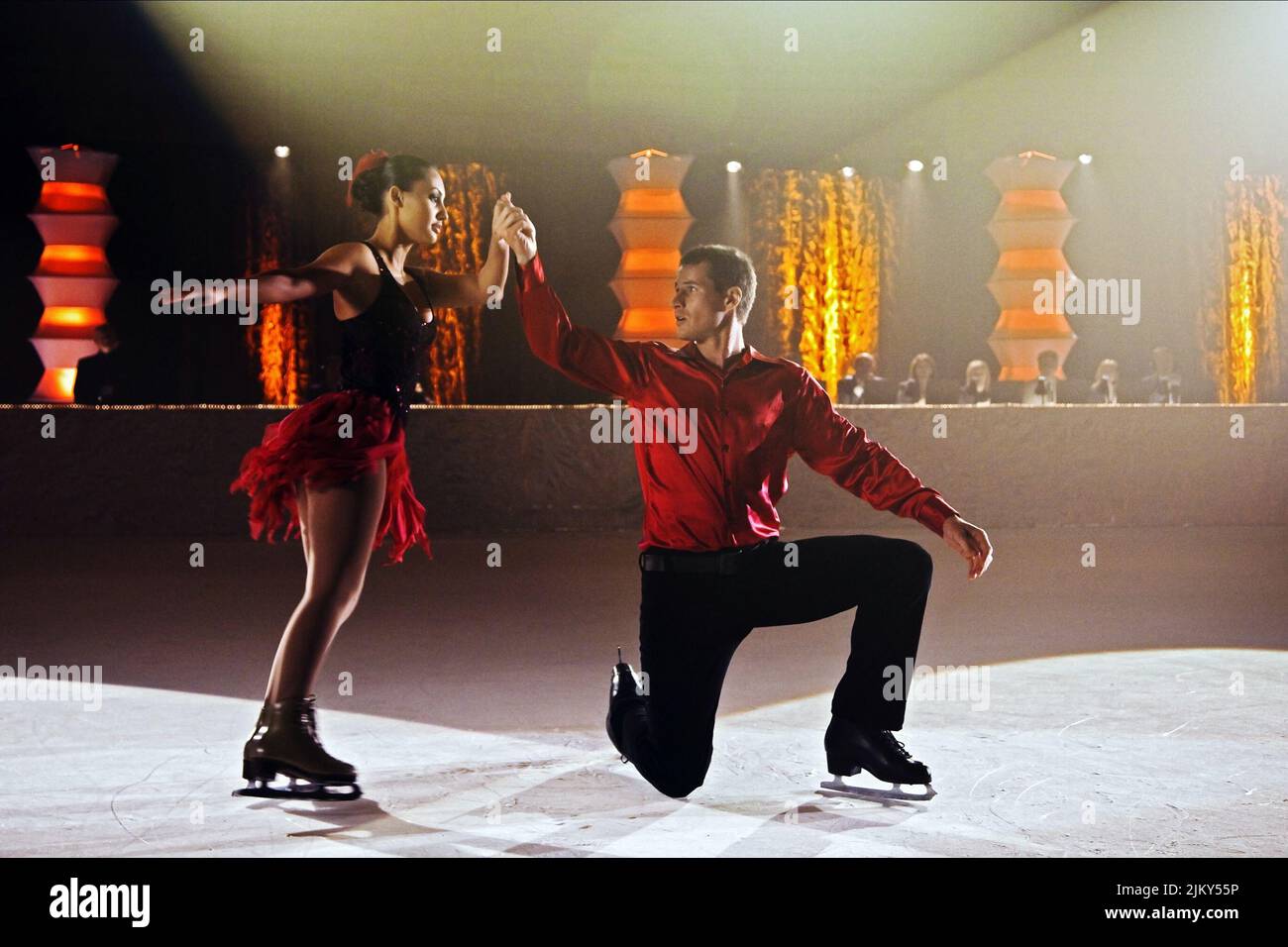 RAISA,FEHR, L'ARÊTE DE COUPE: FEU ET GLACE, 2010 Banque D'Images