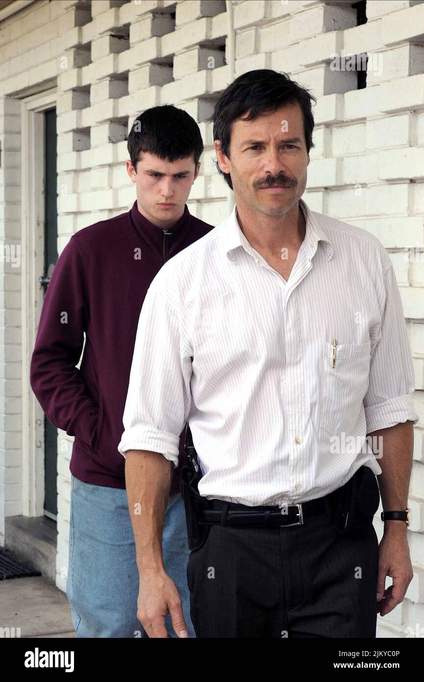 JAMES FRECHEVILLE, GUY PEARCE, Animal Kingdom, 2010 Banque D'Images