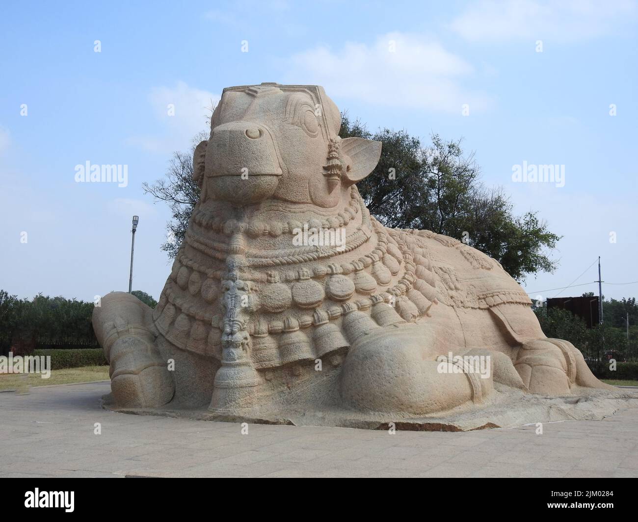 Gros plan du magnifique temple hindou de Veerabhadra situé à Lepakshi dans l'État d'Andhra Pradesh, en Inde Banque D'Images
