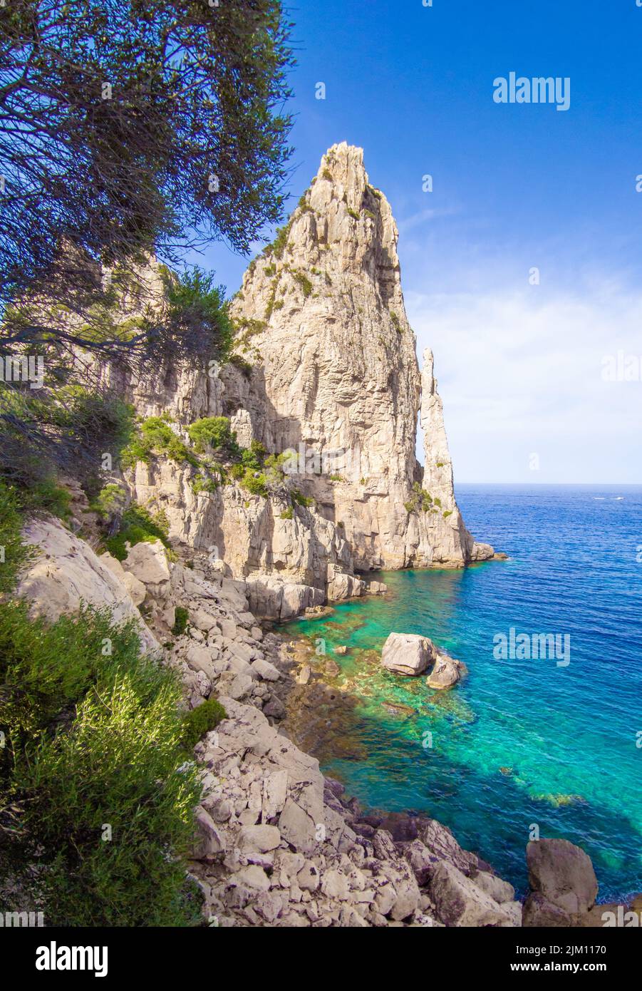 Sardegna (Italie) - la côte orientale sauvage et worderful de la région de la Sardaigne, dans la zone de la Galla et Supramonte chaîne de montagnes, avec trekking et plage Banque D'Images