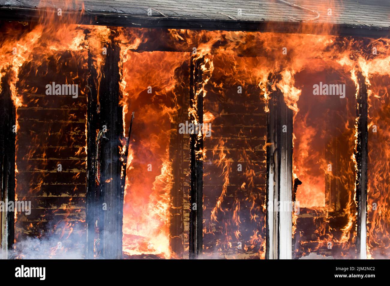 Murs de bâtiments en feu Banque D'Images