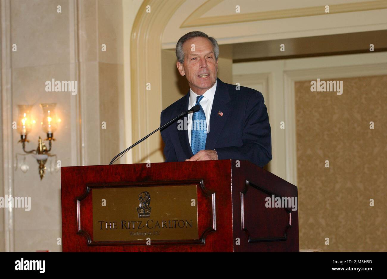 Bureau du secrétaire - SECRÉTAIRE DONALD EVANS PRÉSENTATION DU CONSEIL DES AFFAIRES MONDIALES Banque D'Images