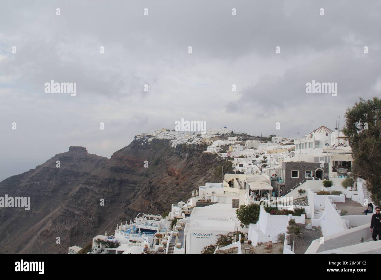 La ville de Fira sur l'île de Santorini, Grèce Banque D'Images