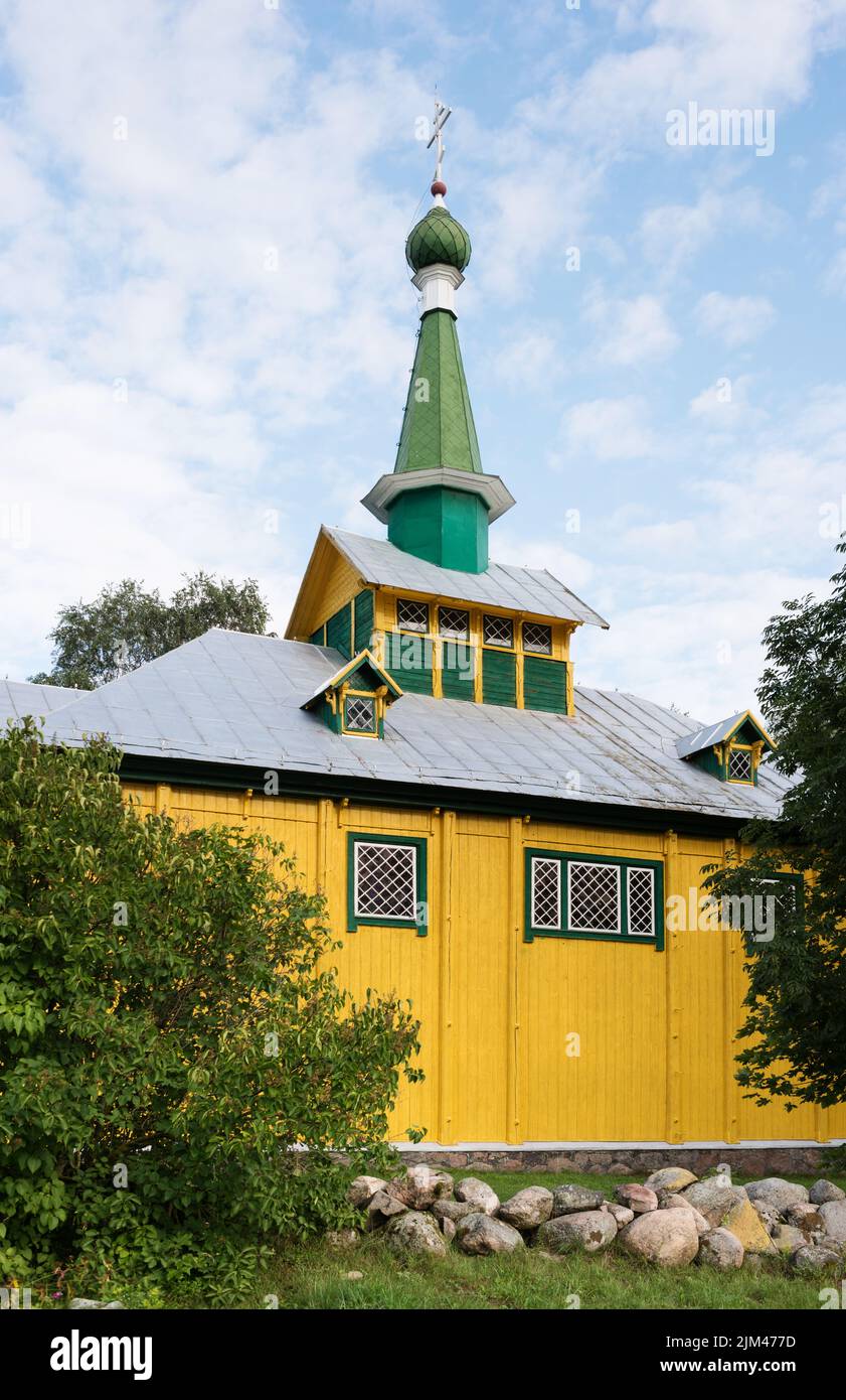 Monuments architecturaux, centres touristiques et lieux intéressants en Biélorussie - Église orthodoxe en bois de l'intercession de la Sainte Vierge dans le vill Banque D'Images