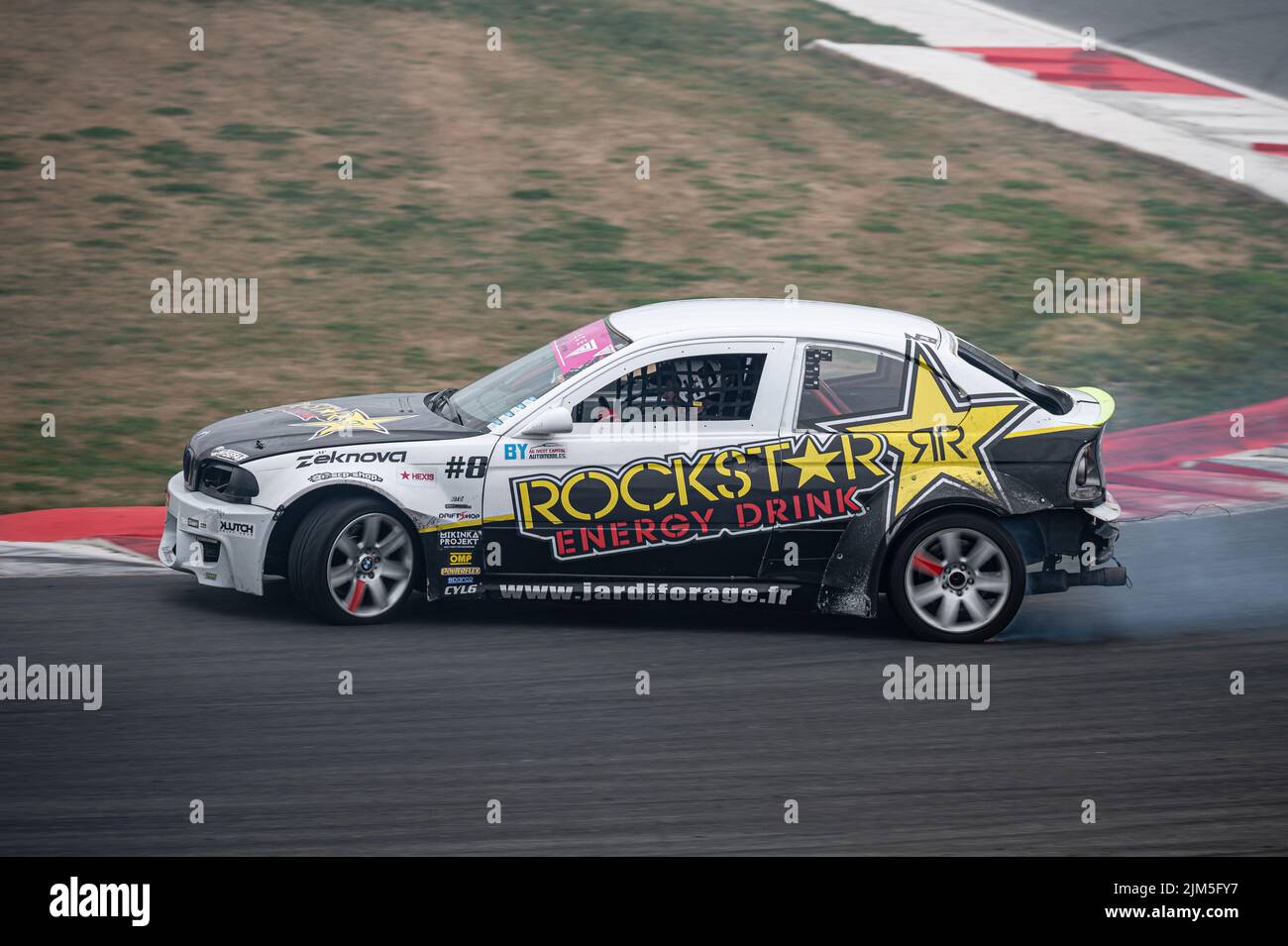 E46 dérive sur le circuit de course Banque D'Images