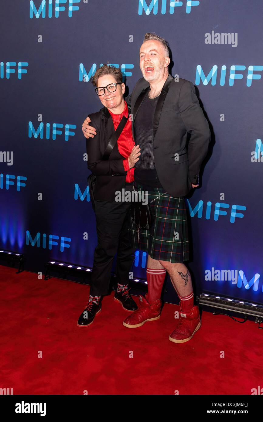 Des célébrités sont invitées sur le tapis rouge pour le gala d'ouverture du Festival international du film de Melbourne 70th au Hamer Hall, au Centre des arts de Melbourne. Plus de deux mille invités et membres du public ont assisté à la soirée d'ouverture du Festival international du film de Melbourne 70th au Hamer Hall, Arts Centre Melbourne, Australie. Le festival du film se tiendra du 4th août au 21st août et présentera 371 films, ainsi que des courts métrages, des conférences et des Q&R. Le MIFF aura lieu à travers Melbourne et la région de Victoria. (Photo de Michael Currie/SOPA Images/Sipa USA) Banque D'Images