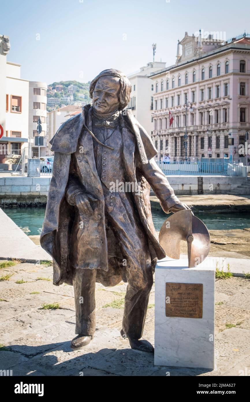 Italie, Friuli Venezia Giulia, Trieste, statue de Josef Ressel Banque D'Images