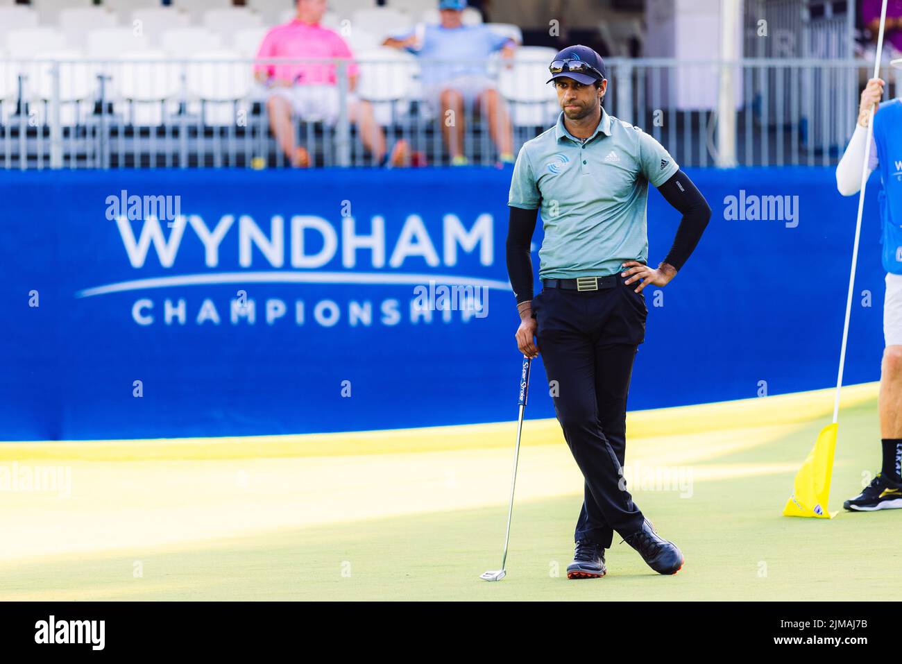 4 août 2022: Aaron Rai attend de se mettre sur le green 9th au championnat 2022 Wyndham au Sedgefield Country Club à Greensboro, NC. Scott Kinser/CSM Banque D'Images