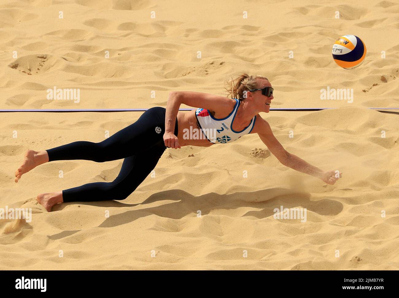 Lynne Beattie, en Écosse, en action lors du match de finale du quart