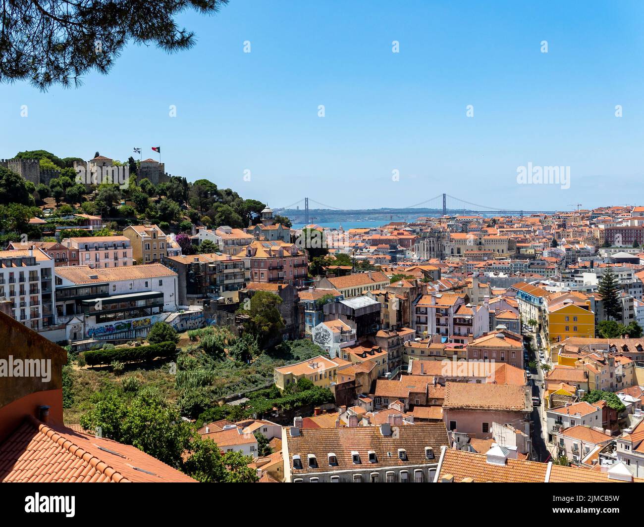 Vue de Miradouro da Graça à la vieille ville de Lisbonne, Lisbonne, Portugal Banque D'Images