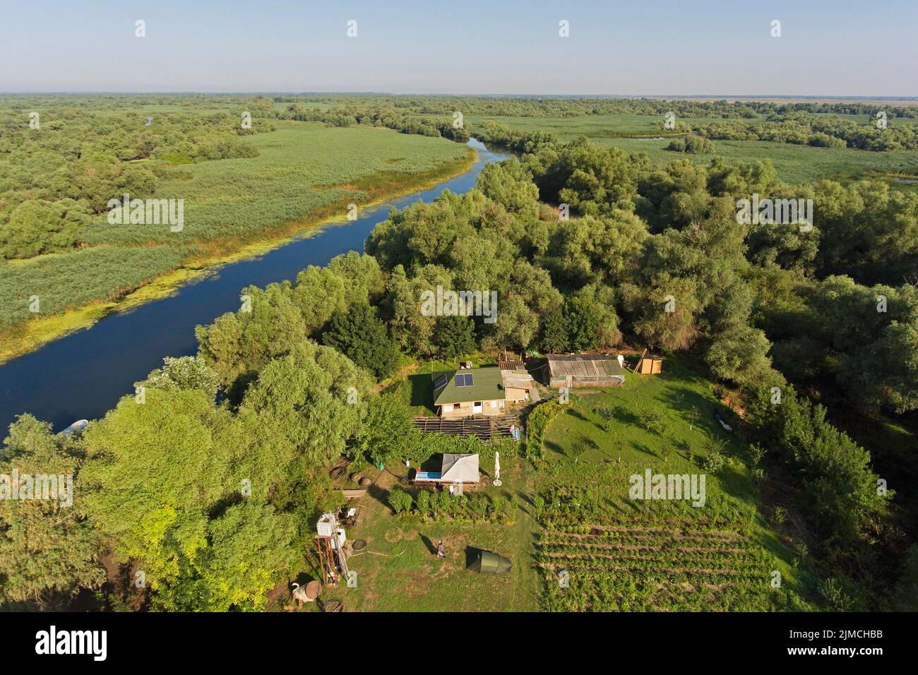 Île des pêcheurs, colonie des pêcheurs, image de drone, photographie aérienne, Réserve de biosphère du delta du Danube, Roumanie Banque D'Images