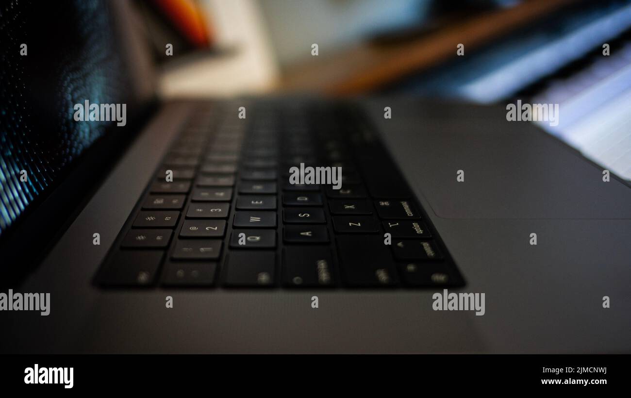 Un nouveau clavier 16 pouces puissant pour MacBook Pro M1. Banque D'Images