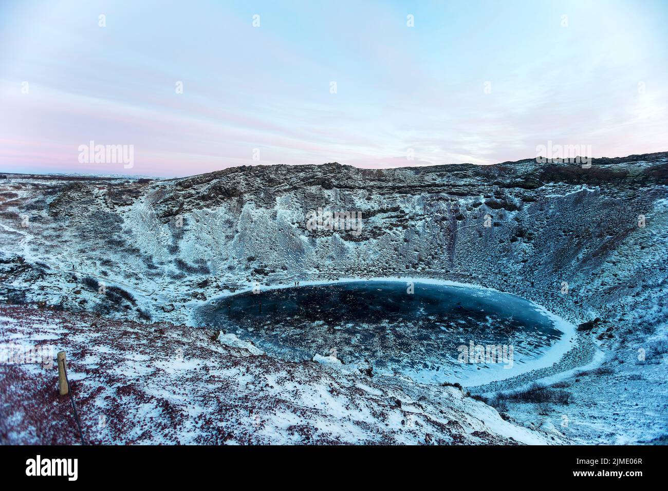 Le magnifique cratère de Kerid en Islande, en Europe Banque D'Images