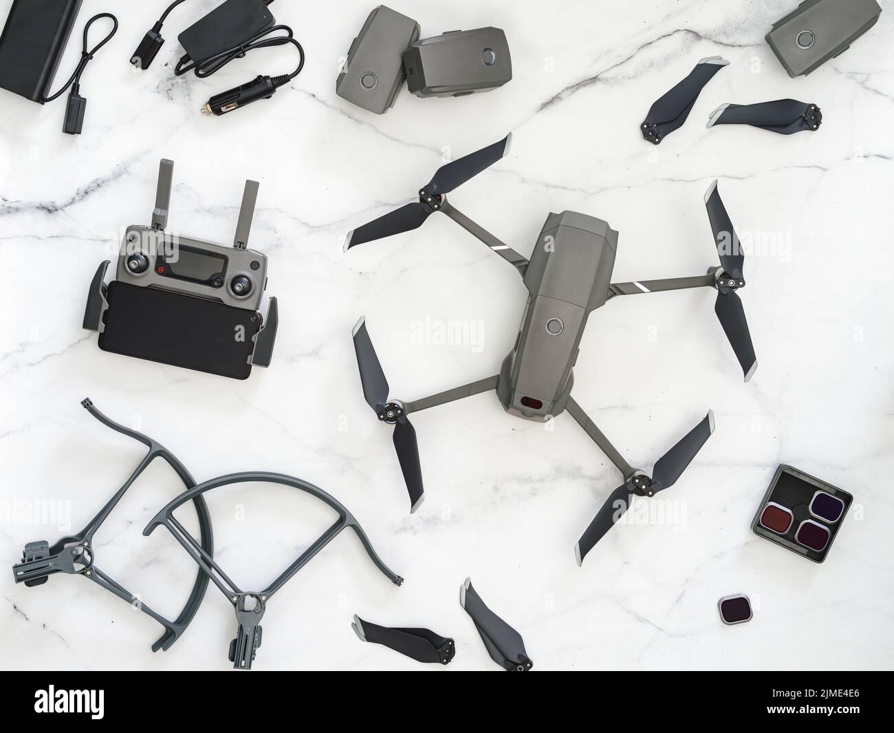 Drone pliant, accessoires, vue du dessus ou plan de travail Banque D'Images