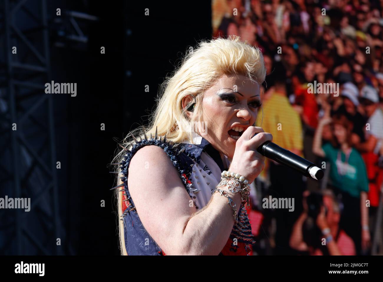 Preston Park, ville de Brighton & Hove, East Sussex, Royaume-Uni, Bimini, spectacle à Brighton Pride 2022, nous sommes Fabuloso. 6th août 2022 Banque D'Images