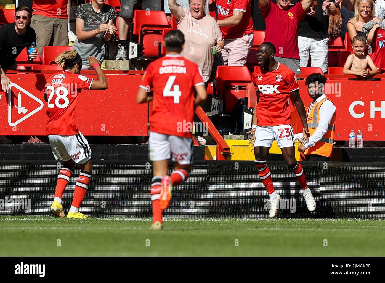 Corey Blackett-Taylor, de Charlton Athletic, célèbre son but lors du match Sky Bet League 1 entre Charlton Athletic et Derby County à la Valley, Londres, le samedi 6th août 2022. (Credit: Tom West | MI News) Credit: MI News & Sport /Alay Live News Banque D'Images