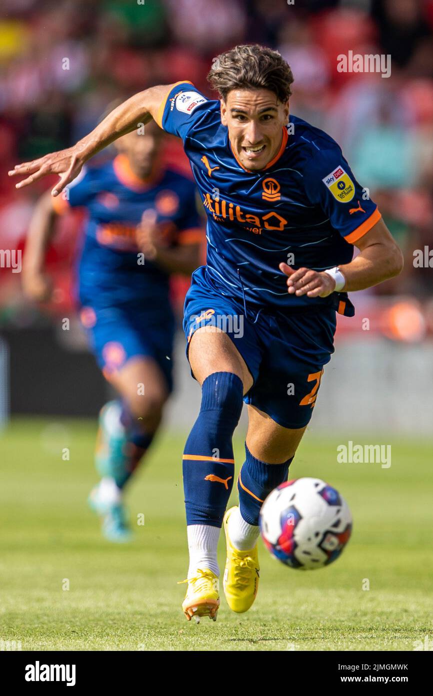 6th août 2022 ; Bet365 Stadium, Stoke, Staffordshire, Angleterre ; EFL Championship football, Stoke City versus Blackpool; Theo Corbeanu de Blackpool crédit: Action plus Sports Images/Alamy Live News Banque D'Images