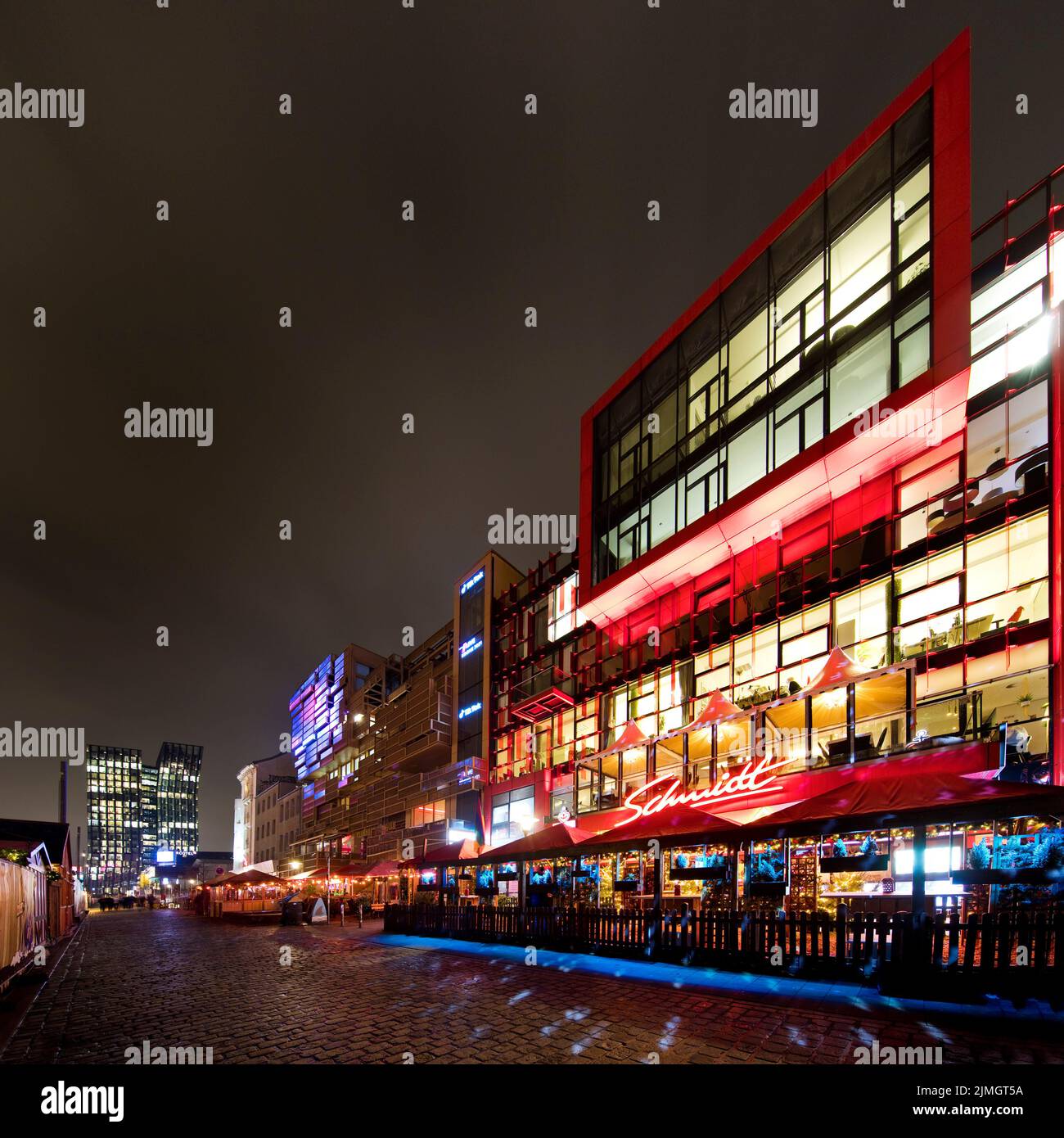 Spielbudenplatz la nuit avec le Schmidt Theatre, St. Pauli, Hambourg, Allemagne, Europe Banque D'Images