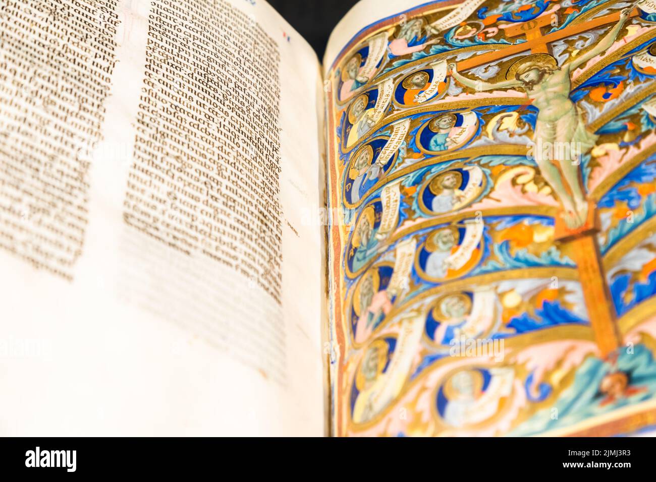 Feuille de manuscrit antique de Dante Divine Comedy. Banque D'Images