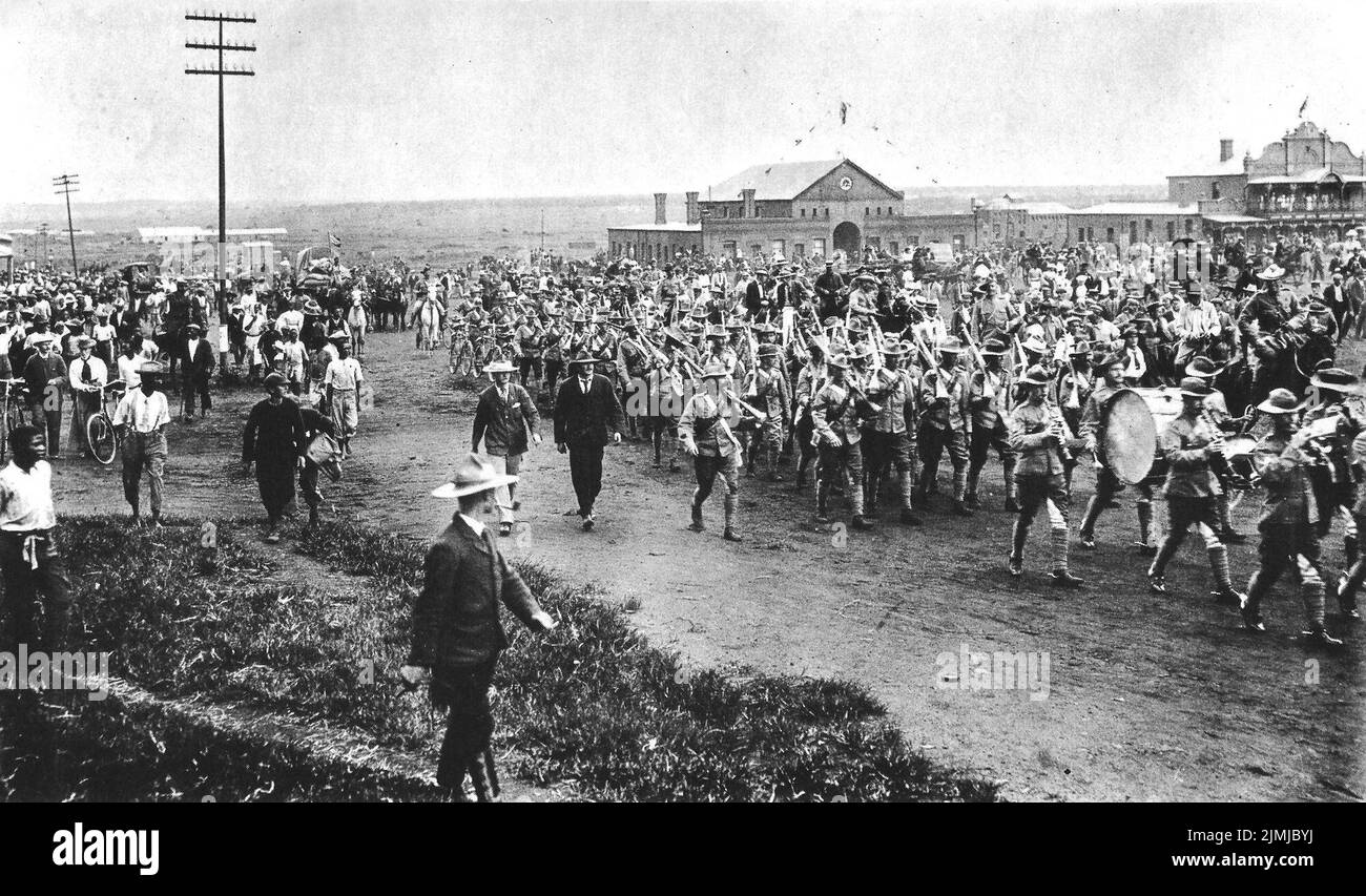Les bénévoles de Rhodésie laissant Salisbury pour le service dans la Deuxième Guerre des Boers, 1899 Banque D'Images