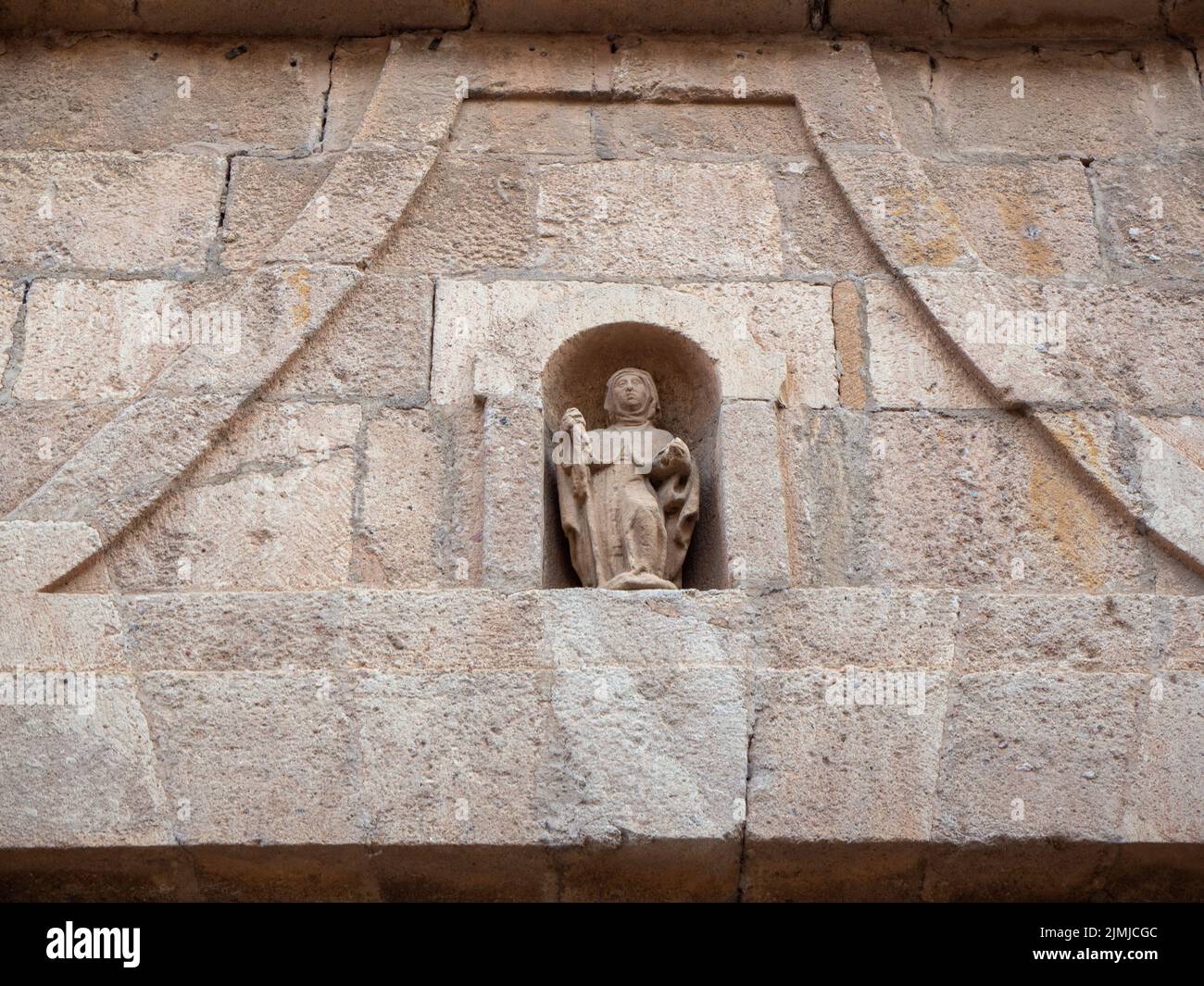 abbaye sacrée romane dans une ville méditerranéenne. Concept de voyage Banque D'Images
