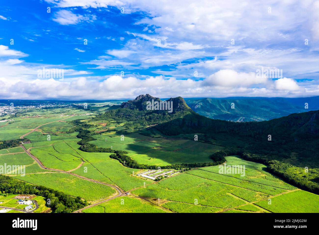 Vue aérienne du Mont du Rempart, corps de grande, région du Mont saint Pierre Rivière Noire, derrière les lieux Vacoas-Pho Banque D'Images