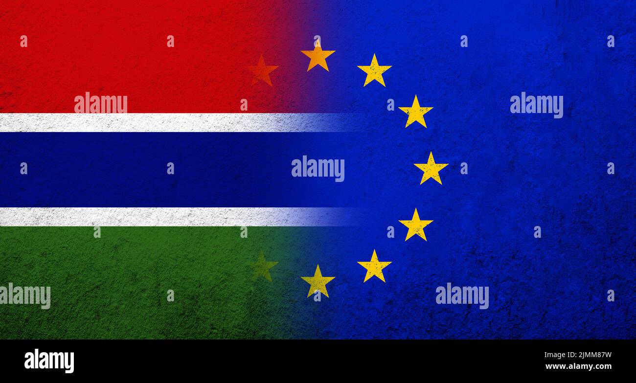 Drapeau de l'Union européenne avec le drapeau national de la Gambie. Grunge l'arrière-plan Banque D'Images