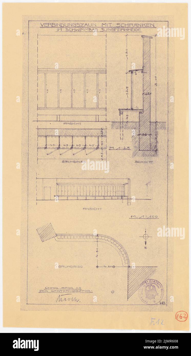 Barth Erwin (1880-1933), Volkspark Jungfernheide à Berlin-Charlottenburg (04,1925): Piscine Jungfernheide: Clôture de liaison avec placards en vue, plans d'étage et moyenne 1:100, échelle bar. Rupture légère sur le carton, 46,3 x 26,5 cm (y compris les bords de balayage) Barth Erwin (1880-1933): Volkspark Jungfernheide, Berlin-Charlottenburg Banque D'Images