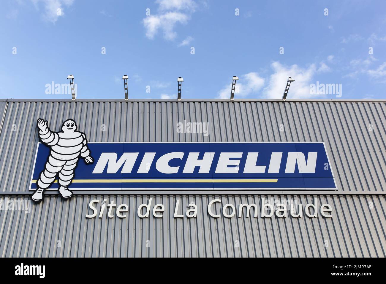 Clermont, France - 7 juin 2017 : usine Michelin à Clermont-Ferrand. Michelin est un fabricant de pneus basé à Clermont-Ferrand Banque D'Images