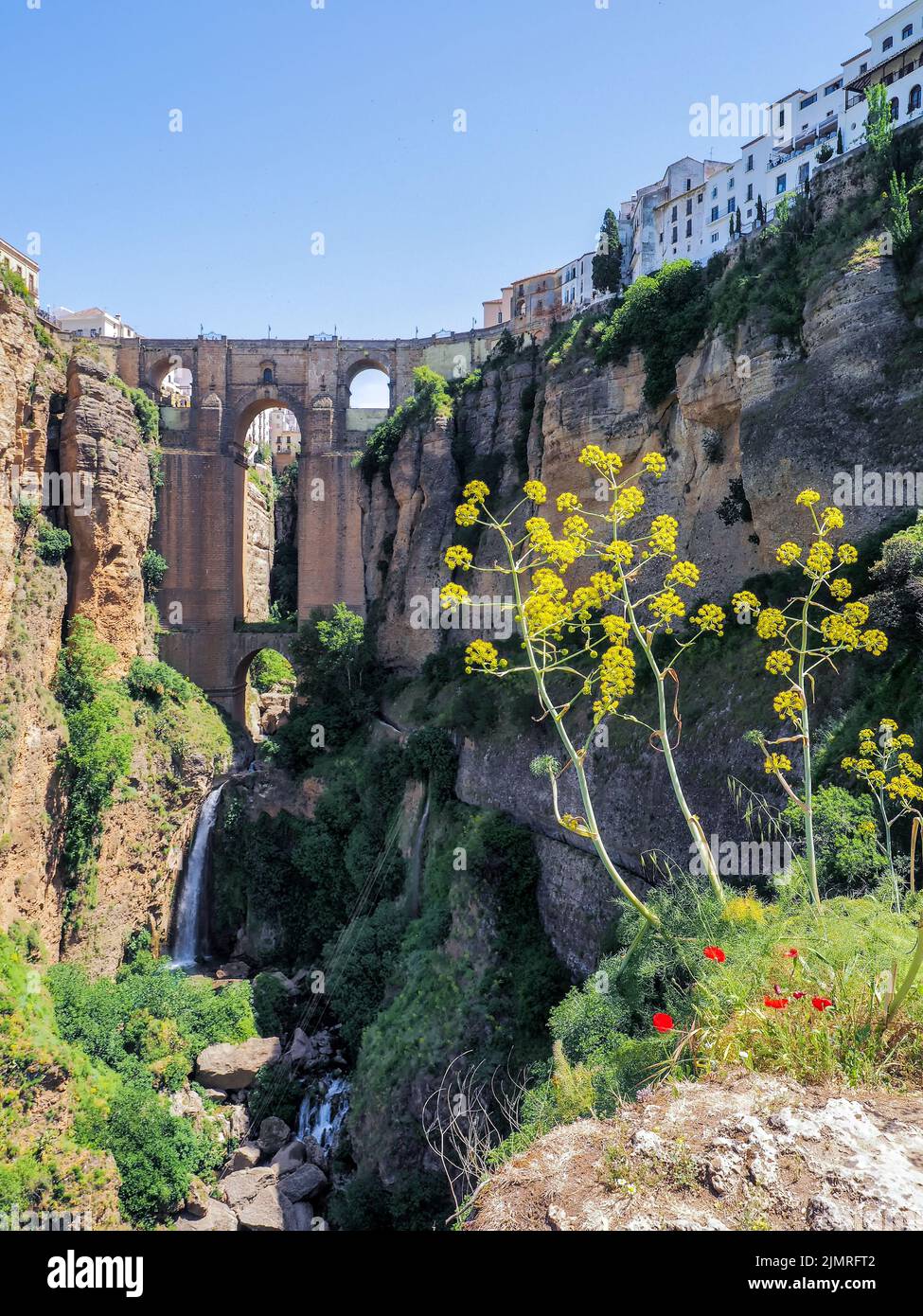 RONDA, Andalousie/ESPAGNE - mai 8 : Vue sur le nouveau pont de Ronda Espagne le 8 mai 2014 Banque D'Images